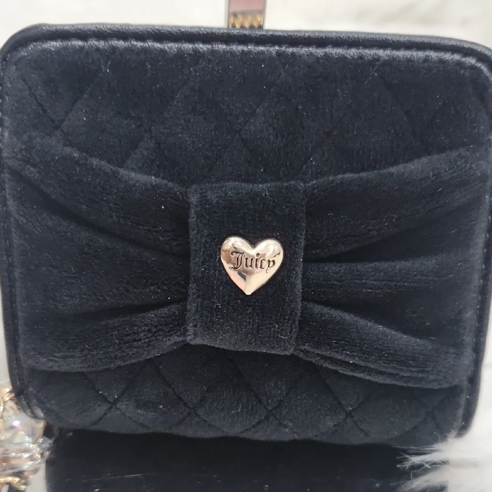 Juicy Couture chic stylish